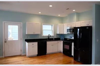 32 Marion Walk, New York City, NY 11697 - Photo 6