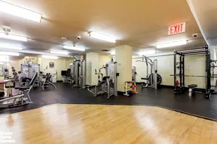 470 W 24th St, New York City, NY 10011 - Photo 12