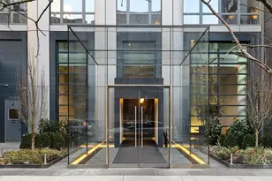 310 W 52nd St, New York City, NY 10019 - Photo 18