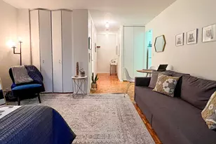 235 E 40th St, New York City, NY 10016 - Photo 4