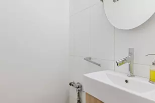 33-45 94th St, New York City, NY 11372 - Photo 18