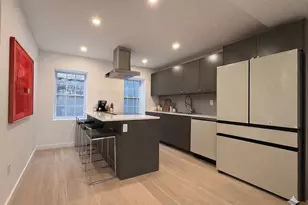 219 26th St, New York City, NY 11232 - Photo 2