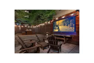 310 E 51st St, New York City, NY 10022 - Photo 1