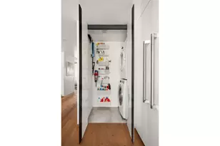 310 E 51st St, New York City, NY 10022 - Photo 10