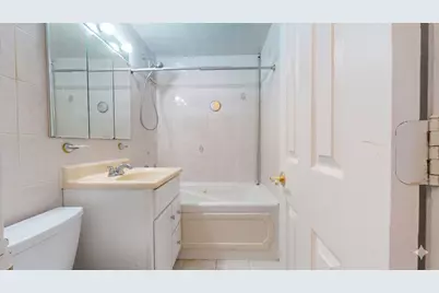 1200 Gravesend Neck Road #3L, New York City, NY 11229 - Photo 10