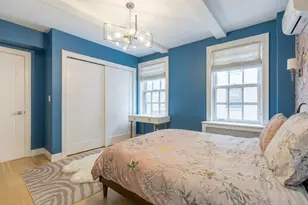 321 E 43rd St, New York City, NY 10017 - Photo 14