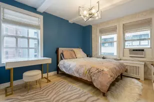 321 E 43rd St, New York City, NY 10017 - Photo 12