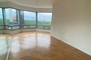 301 W 57th St, New York City, NY 10019 - Photo 6