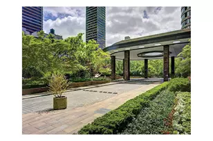 330 E 38th St, New York City, NY 10016 - Photo 10