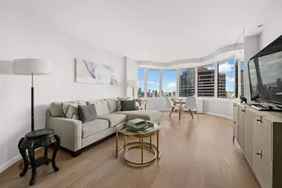 330 E 38th Street #38M, New York City, NY 10016 - Photo 1