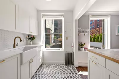 60 Pierrepont Street #3, New York City, NY 11201 - Photo 8