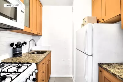 241 E 76th Street #2B, New York, NY 10021 - Photo 4
