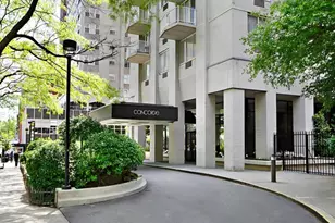 220 E 65th St, New York City, NY 10065 - Photo 8