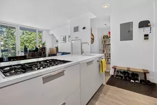 5-19 Borden Ave, New York City, NY 11101 - Photo 8