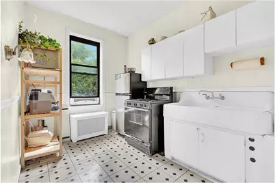 302 Windsor Place #2, New York City, NY 11218 - Photo 6