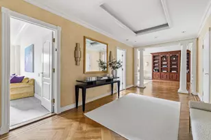 910 Park Ave, New York City, NY 10075 - Photo 2