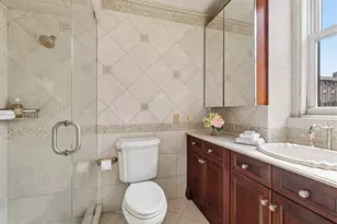 910 Park Ave, New York, NY 10075 - Photo 8