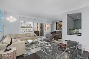58 W 58th St, New York City, NY 10019 - Photo 1