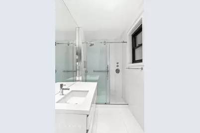 58 W 58th Street #19A, New York, NY 10019 - Photo 12