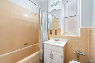 1409 Albemarle Rd, New York City, NY 11226 - Photo 20