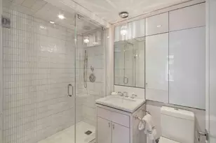 21 E 61st St, New York City, NY 10065 - Photo 12