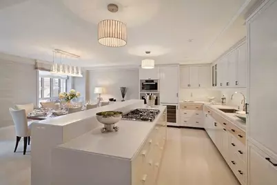 21 E 61st Street #7A, New York City, NY 10065 - Photo 6