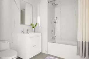 379 Ocean Pkwy, New York City, NY 11218 - Photo 20