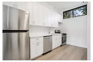 17-19 Thames St, New York City, NY 11206 - Photo 2