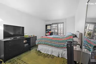 387 Grand St, New York, NY 10002 - Photo 8