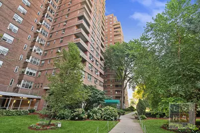 575 Grand Street #1105, New York City, NY 10002 - Photo 16