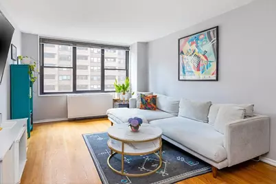 301 E 87th Street #8C, New York, NY 10128 - Photo 1