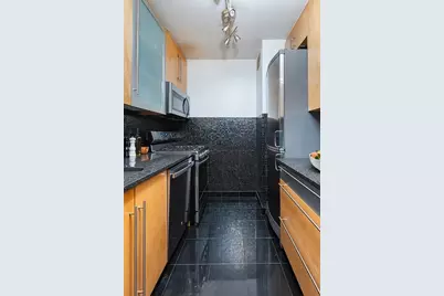 301 E 87th Street #8C, New York City, NY 10128 - Photo 4