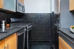 301 E 87th St, New York City, NY 10128 - Photo 4