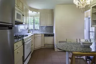 141-27 Coolidge Ave, New York City, NY 11435 - Photo 6