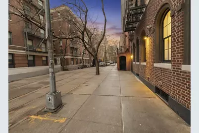 130 W 16th Street #52, New York City, NY 10011 - Photo 2