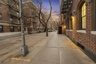 130 W 16th St, New York City, NY 10011 - Photo 2