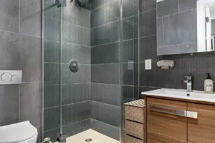 356 W 48th St, New York City, NY 10036 - Photo 8