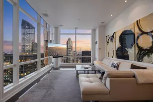 230 W 56th St, New York City, NY 10019 - Photo 2