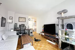 337 W 43rd St, New York City, NY 10036 - Photo 4