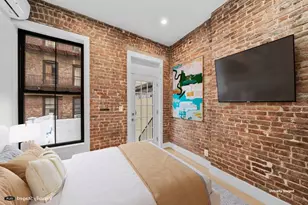 356 W 48th St, New York City, NY 10036 - Photo 8