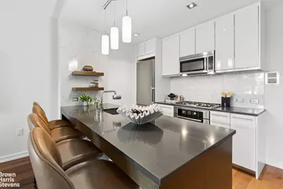58 Metropolitan Avenue #2D, New York City, NY 11249 - Photo 4
