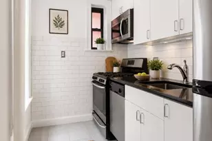 439 Hicks St, New York City, NY 11201 - Photo 2