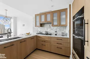 210 Warren St, New York City, NY 10282 - Photo 2