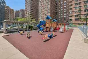 208 E Broadway, New York City, NY 10002 - Photo 16