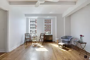 405 W 23rd St, New York City, NY 10011 - Photo 2