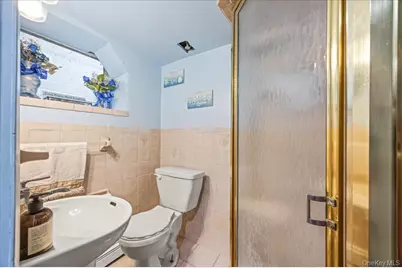 105-15 223rd Street, New York City, NY 11429 - Photo 16