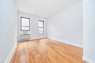 331 W 43rd St, New York City, NY 10036 - Photo 2