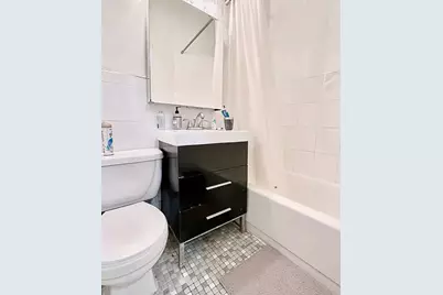 331 W 43rd Street #2A, New York City, NY 10036 - Photo 4