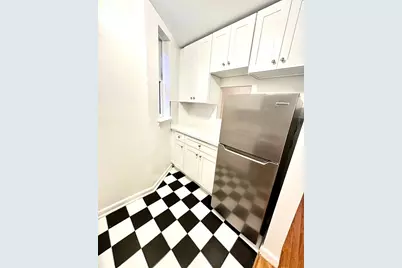 886 10th Avenue #4A, New York, NY 10019 - Photo 2