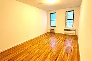 886 10th Ave, New York, NY 10019 - Photo 4